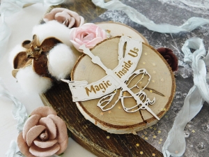 Tekturka "Świat Magii" - Różdżka z napisem