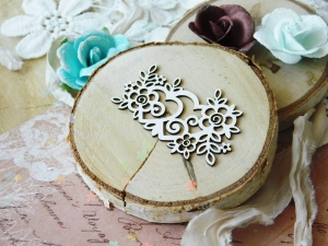 Tekturka "Kochaj" - Serduszka z kwiatuszkami - 2 sztuki