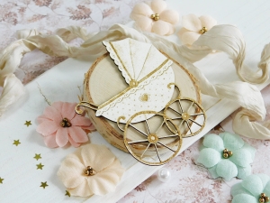 Tekturka "Milusińscy" - Wózek z kropeczkami