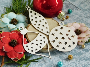 Tekturka - Wesołych Świąt - Bombki w gwiazdki  